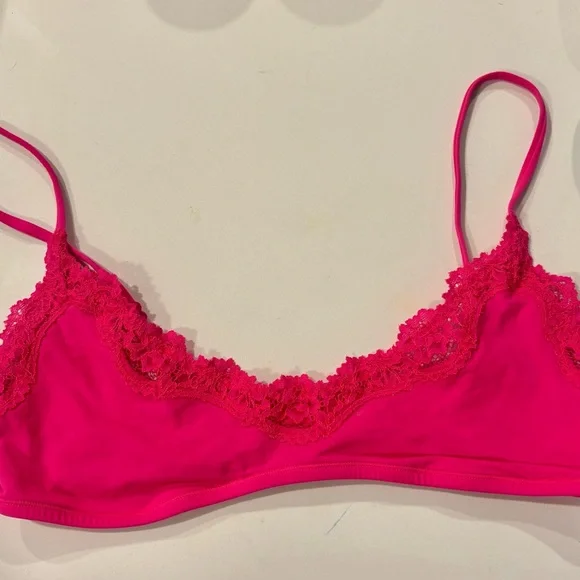 SKIMS Fits Everybody Lace Scoop Bralette Neon Rose Size M - Picture 2 of 4
